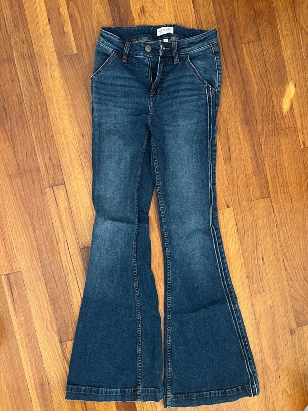 Shyanne Dark Blue Flare Jeans - Mid Wash Stretch